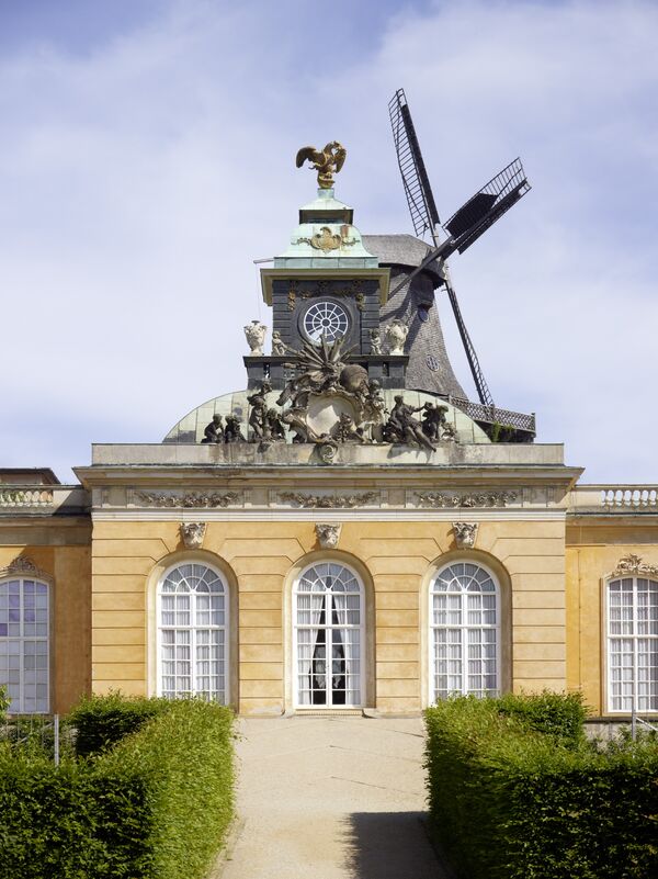 Mittelrisalit der Neuen Kammern von Sanssouci 